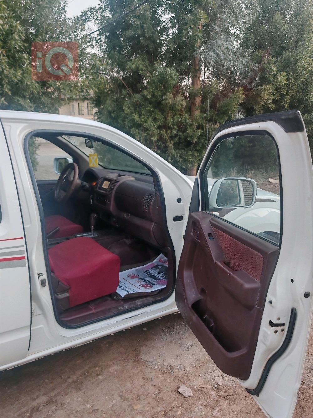 نيسان نافارا